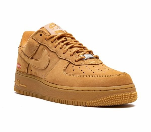 Nike x Supreme Air Force 1 Low SP “Supreme” sneakers