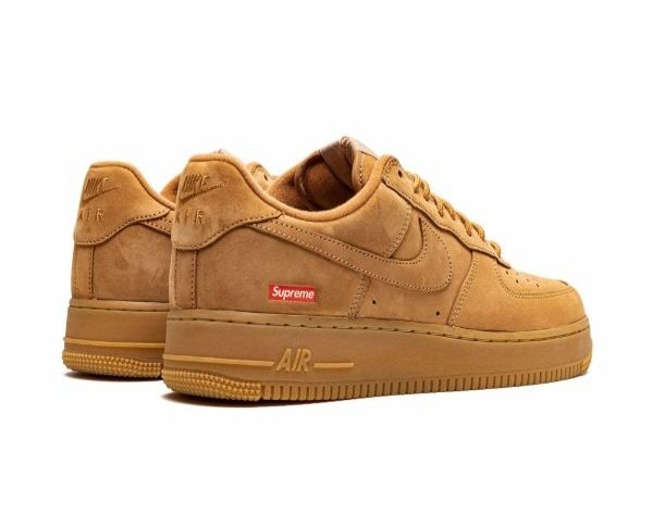 Nike x Supreme Air Force 1 Low SP “Supreme” sneakers