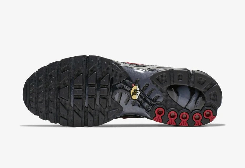 Nike Air Max TN “Black/Wolf Grey/Metallic Silver” sneakers