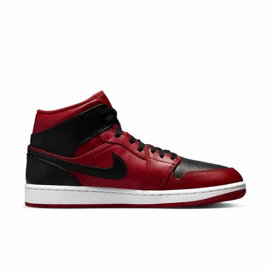 AJ1 reverse Bred sneakers