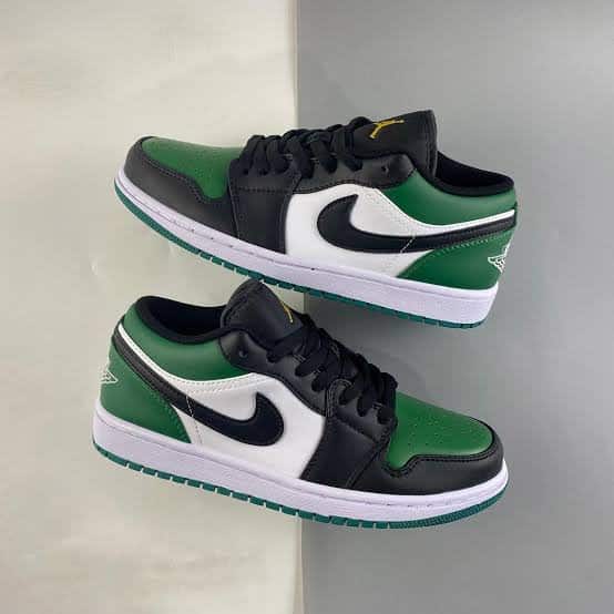 Air Jordan 1 Low “Green Toe” sneakers